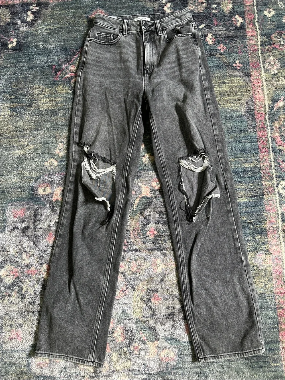 PacSun 90s Boyfriend Women's Size 25 Black Distressed Jeans - Like New!